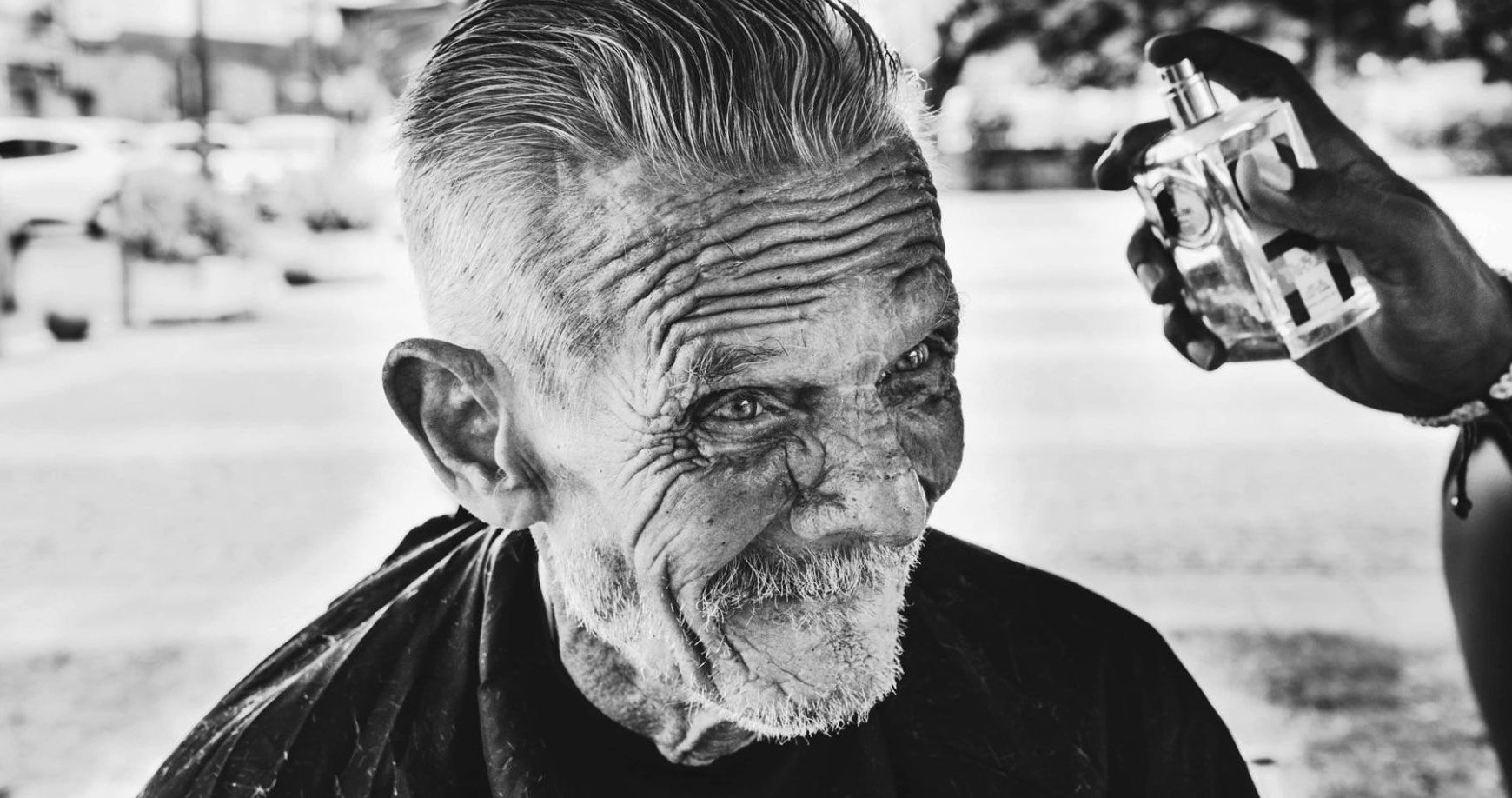 Photo : Kouler Lo Ker : coiffer pour rendre la dignité