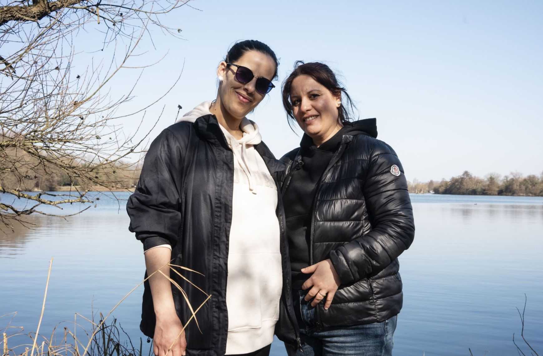Photo : Les uns avec les autres