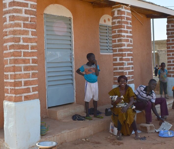 Photo : Au Burkina Faso, la Fondation soutient la construction et la formation.