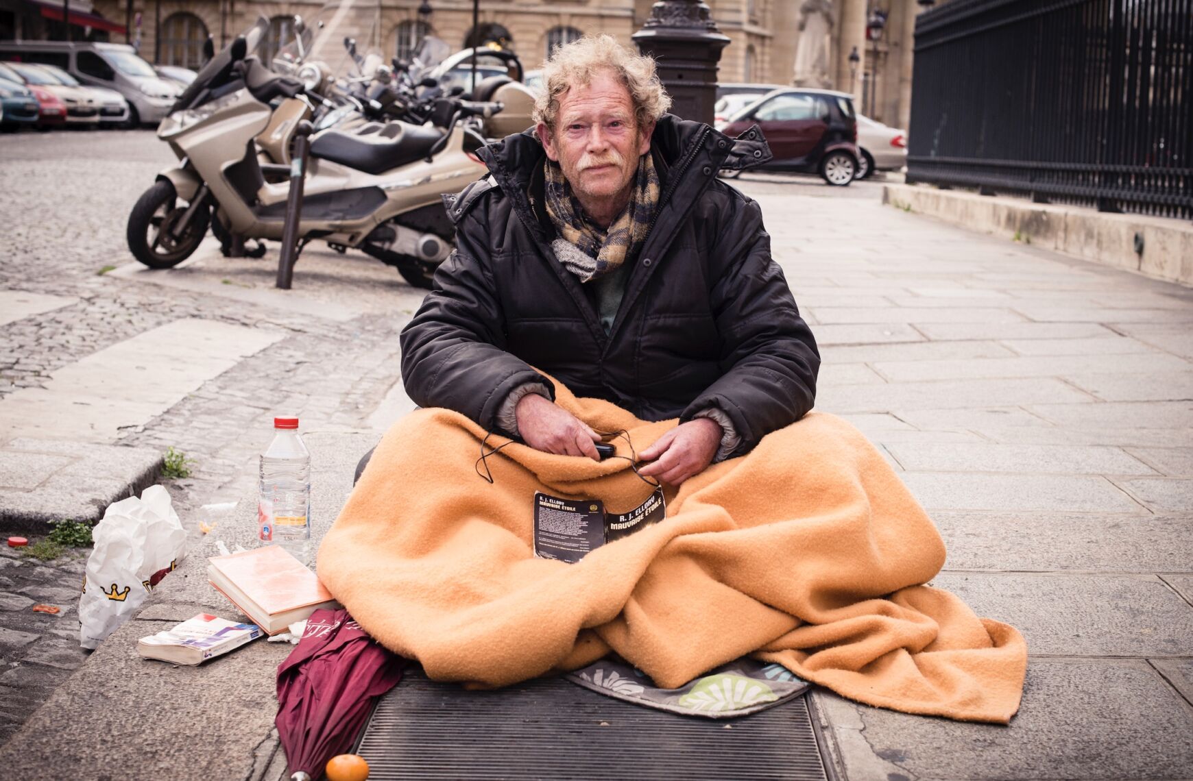 Photo : La Fondation Abbé Pierre et Emmaüs Solidarité appellent au don pour financer la distribution alimentaire aux personnes les plus fragiles