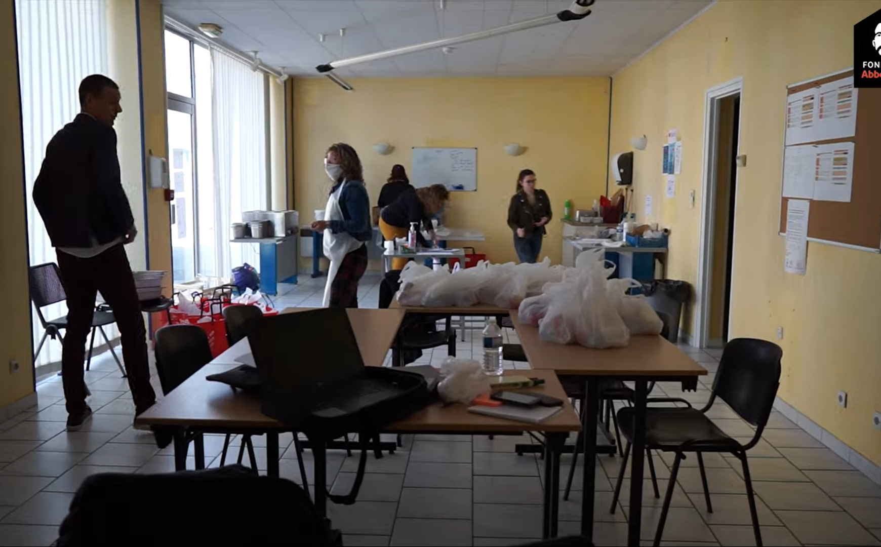 Photo : À Bourges, un QG pour répondre à l’urgence