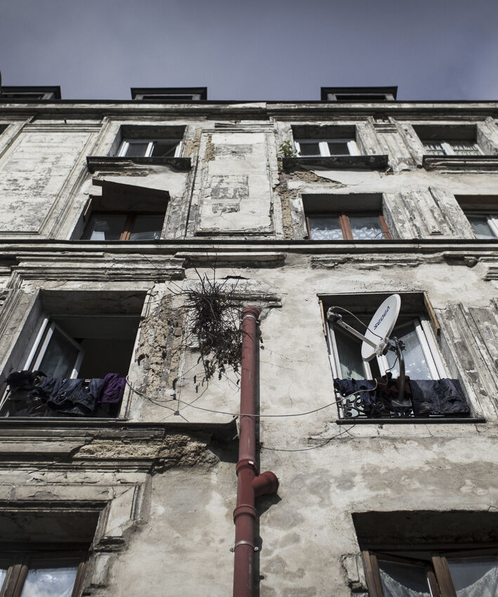 Photo : À Marseille, 100 000 personnes sont confinées dans un logement potentiellement dangereux pour leur santé et leur sécurité