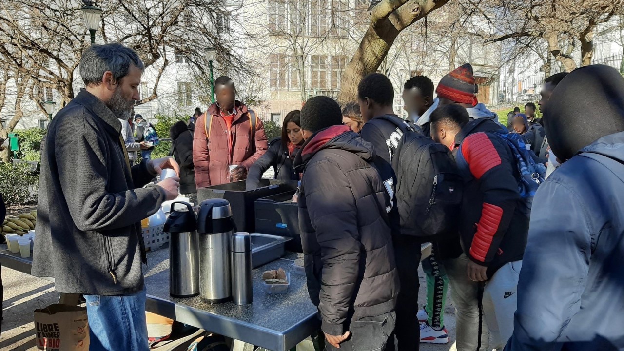 Photo : À Paris, assurer un abri aux jeunes mineurs étrangers