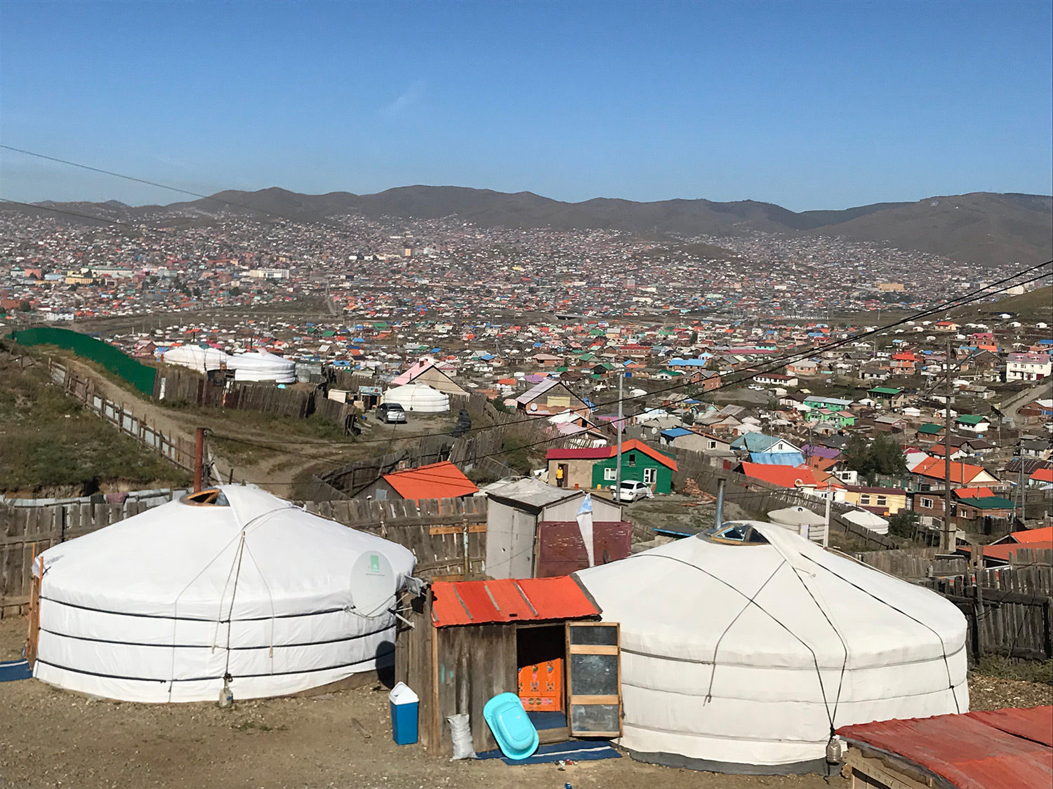 Photo : En Mongolie, la Fondation participe au renforcement de l’isolation thermique