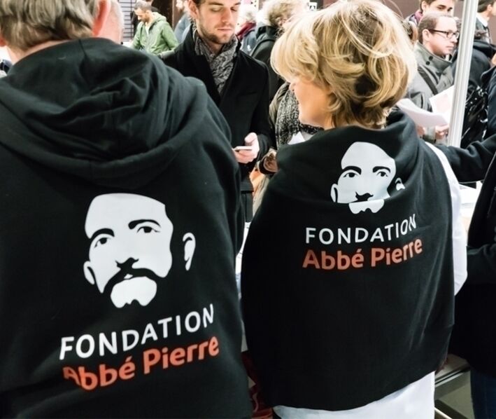 Photo : Recherche bénévole en appui au traitement des appels de détresse