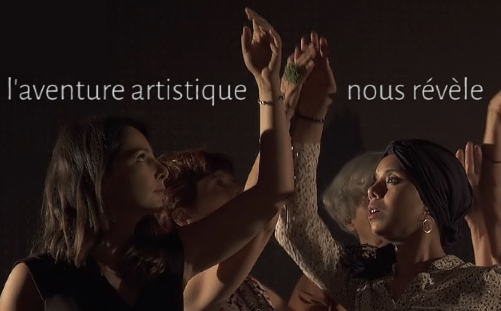 Photo : À Avignon, des femmes des quartiers populaires montent sur scène
