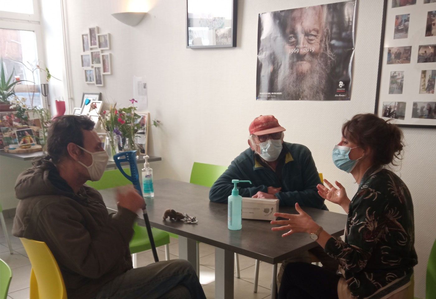 Photo : Une infirmière en Pension de famille