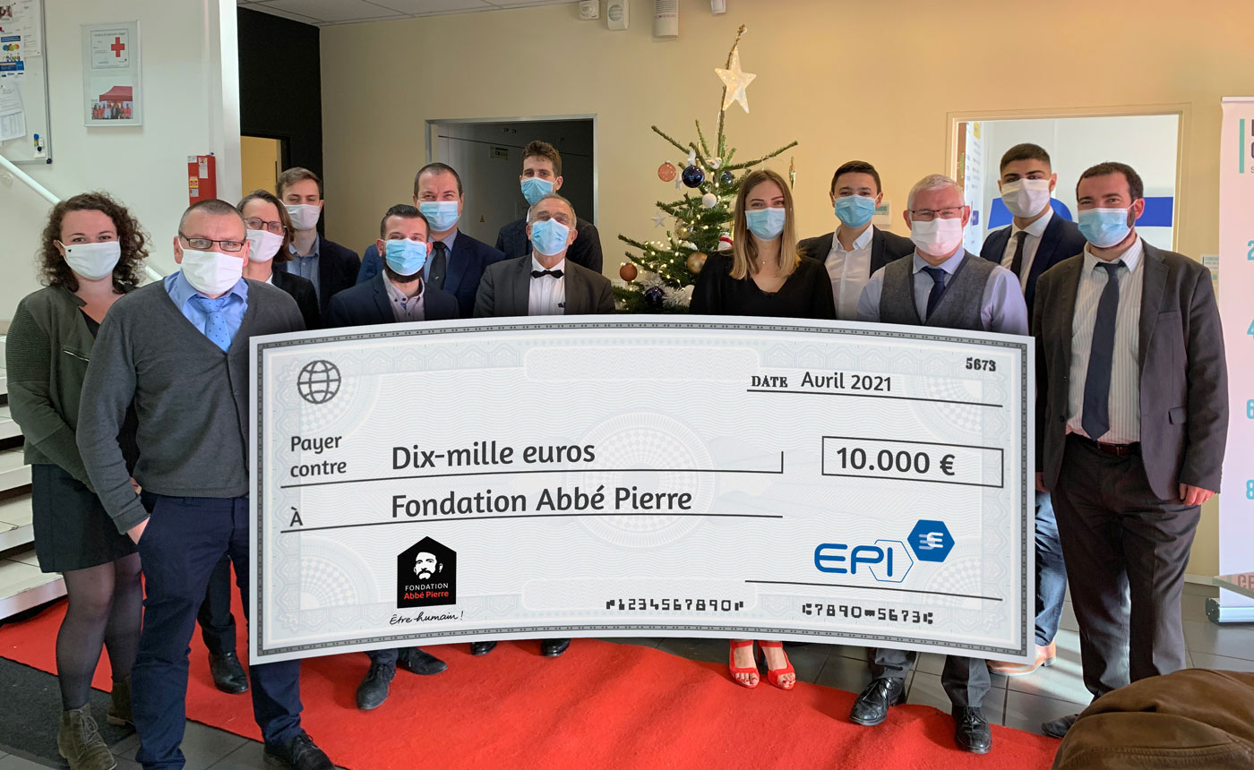Photo : Des salariés et une entreprise solidaires