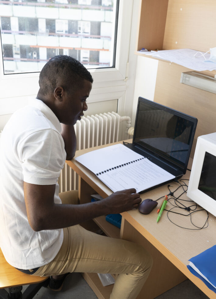 Photo : Face à la précarité énergétique, la Fondation Abbé Pierre demande l’abolition des coupures d’électricité