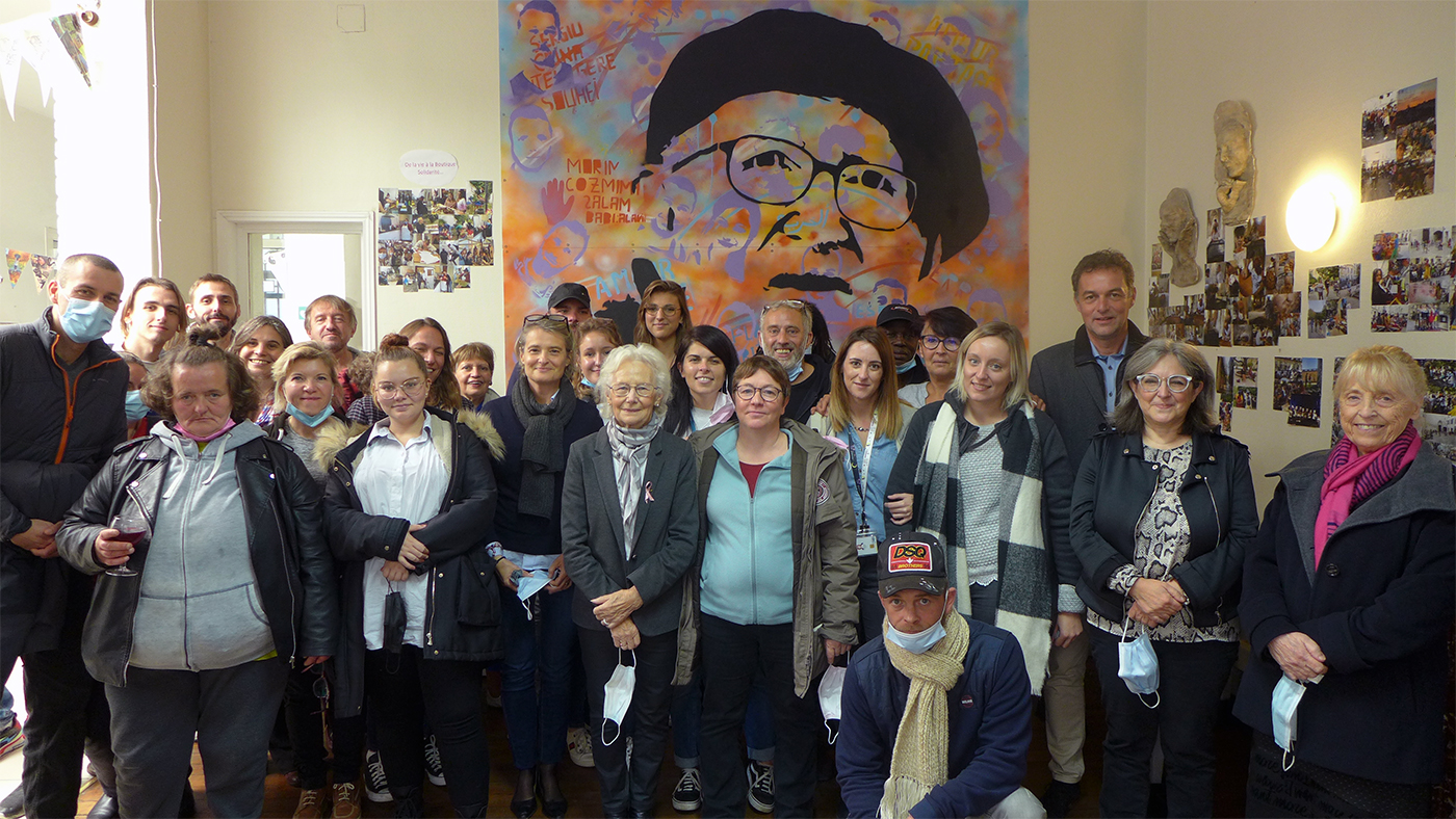 Photo : Valenciennes : la Fondation Abbé Pierre, inaugure sa Boutique Solidarité rénovée par Eiffage Construction.