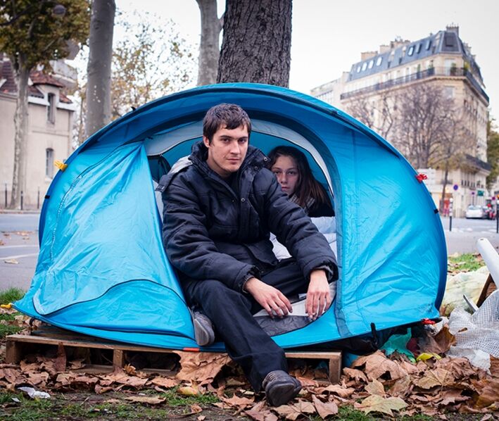 Photo : 16 organisations alertent la Défenseure des droits sur la « chasse » aux personnes sans-abri