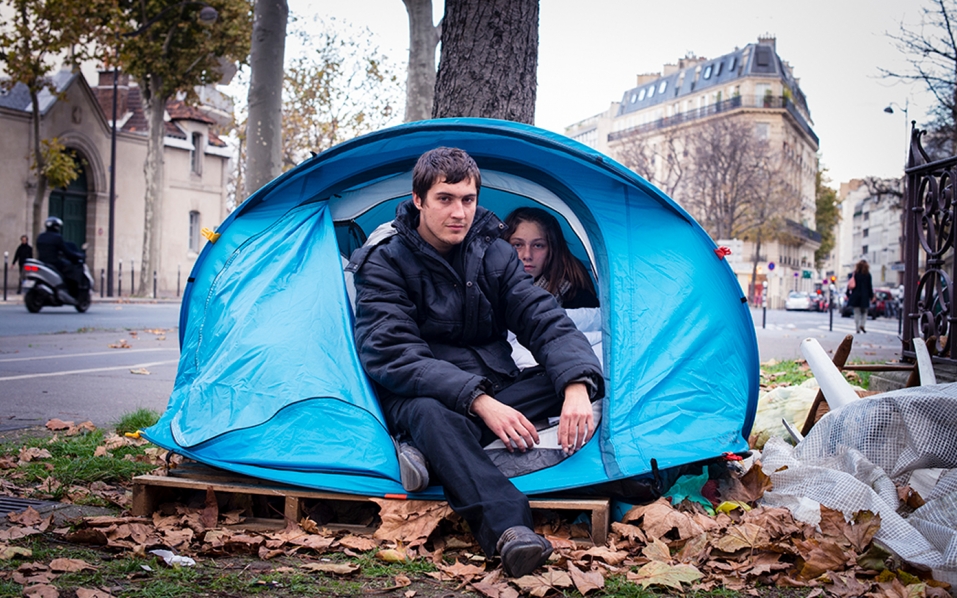 Photo : 16 organisations alertent la Défenseure des droits sur la « chasse » aux personnes sans-abri